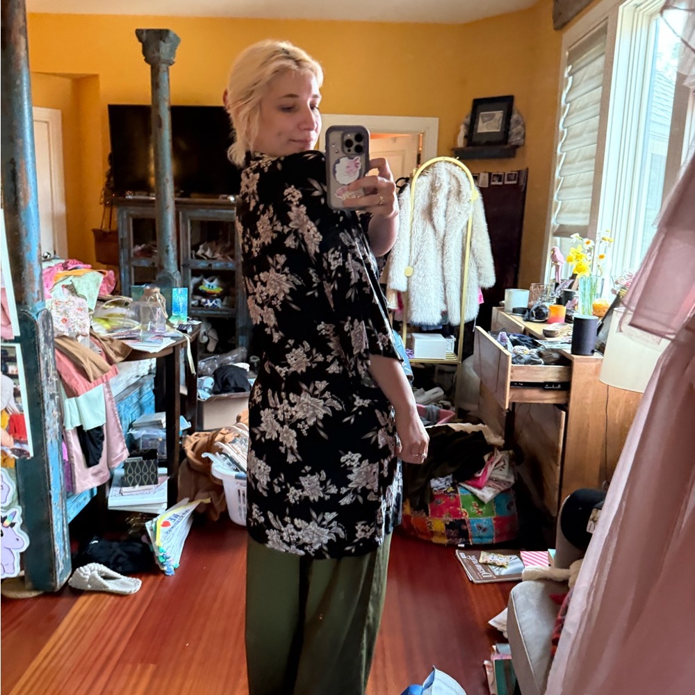 Floral Black, Gray, & White Spiritual Gangster Kimono